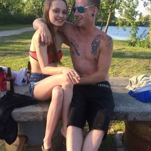 Meet your Posher, Dominique